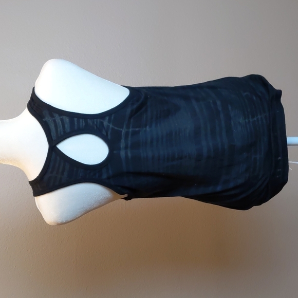 Balance Collection Keyhole Racerback Workout top - Picture 3 of 4